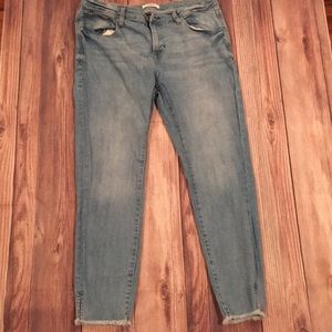 Kensie Light-Wash Jeans (10/30)